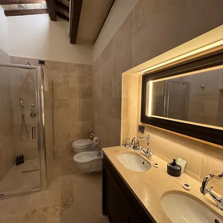 Gasthof Palazzo Gambirasi 4*