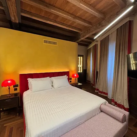 Palazzo Gambirasi 4*