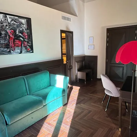 Palazzo Gambirasi 3*